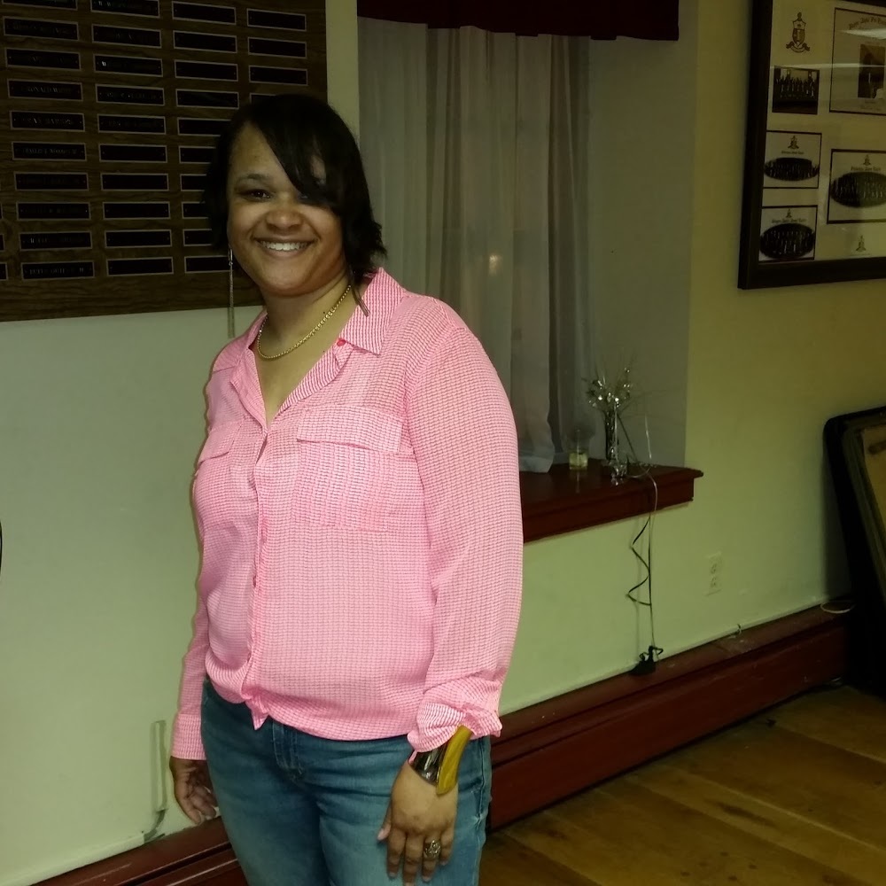 Meet your Posher, Cassandra